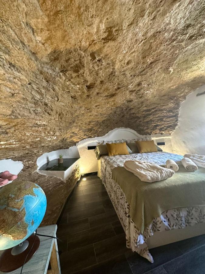 Tajito Romano Setenil De Las Bodegas ภายนอก รูปภาพ
